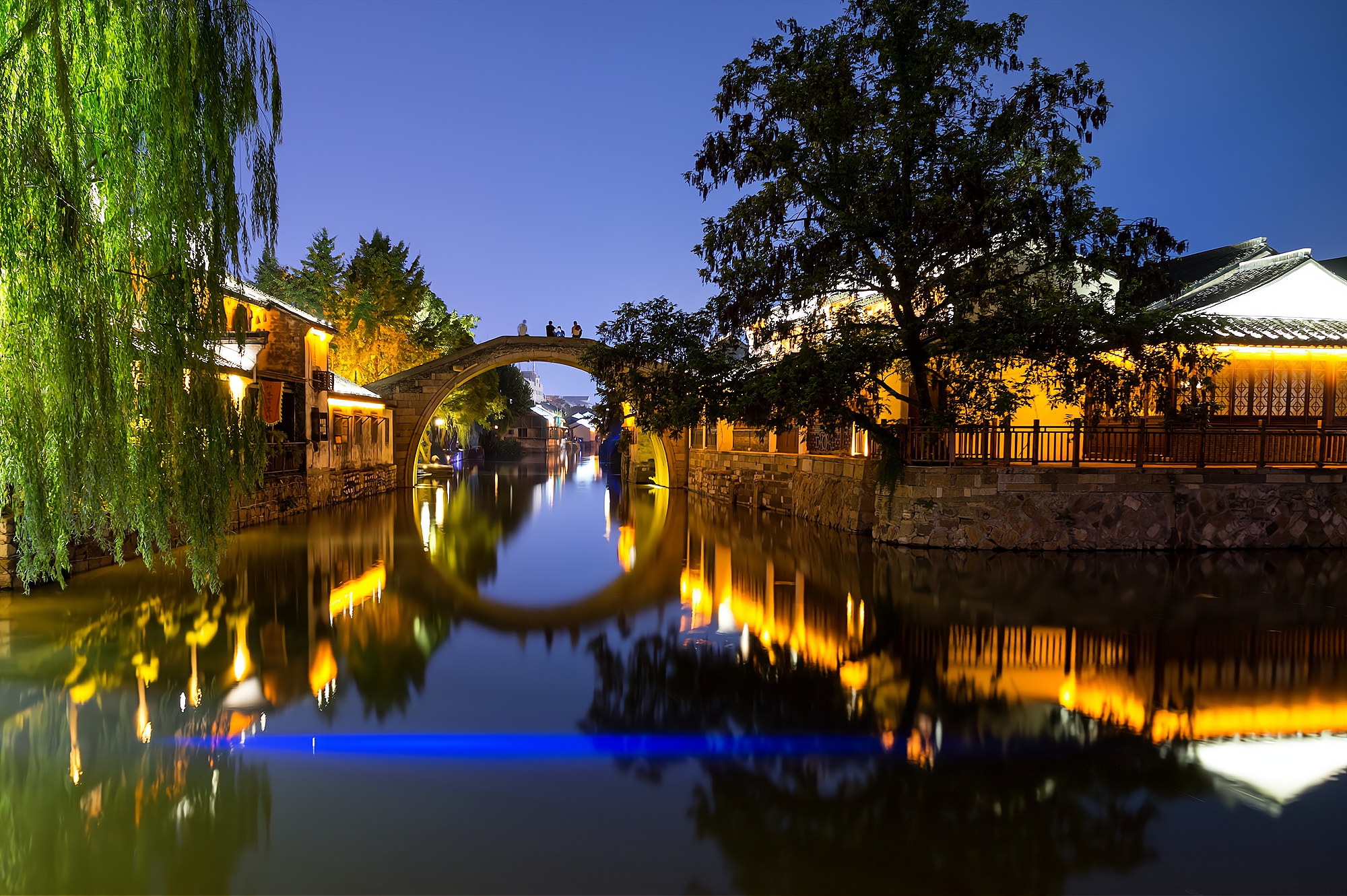 浙江南浔是一座历史悠久的古镇,古镇南浔江南水乡