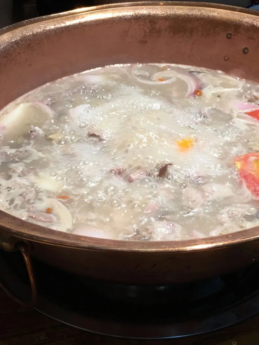 青海羊肉和宁夏滩羊哪个好,青海新疆内蒙哪里羊肉最好