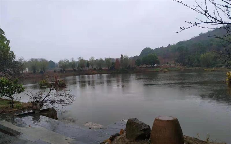 散文烟雨江南的原文,散文烟雨江南的原文名家朗诵