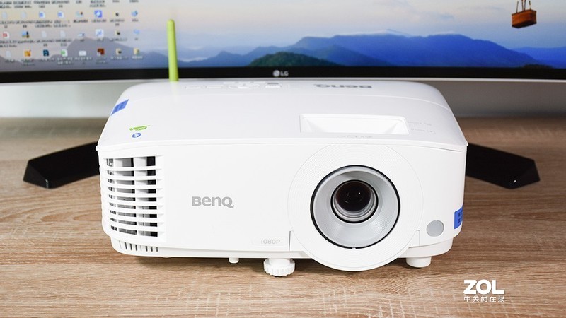 数字化办公场景体验,明基e580智能投影机