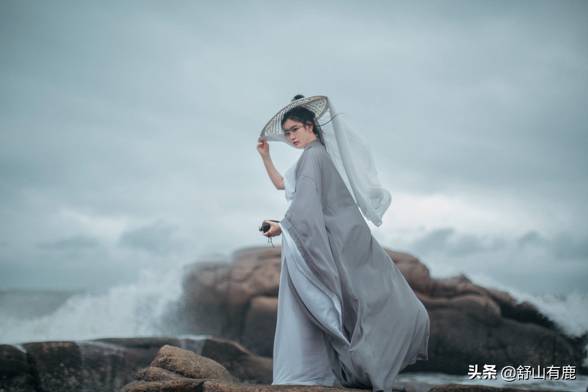 一个人的一生一定要有个红颜知己,世上最美的是爱情