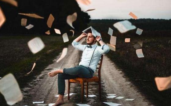 不要抱怨想过好日子靠自己的努力,不要抱怨只管努力一切不会被辜负