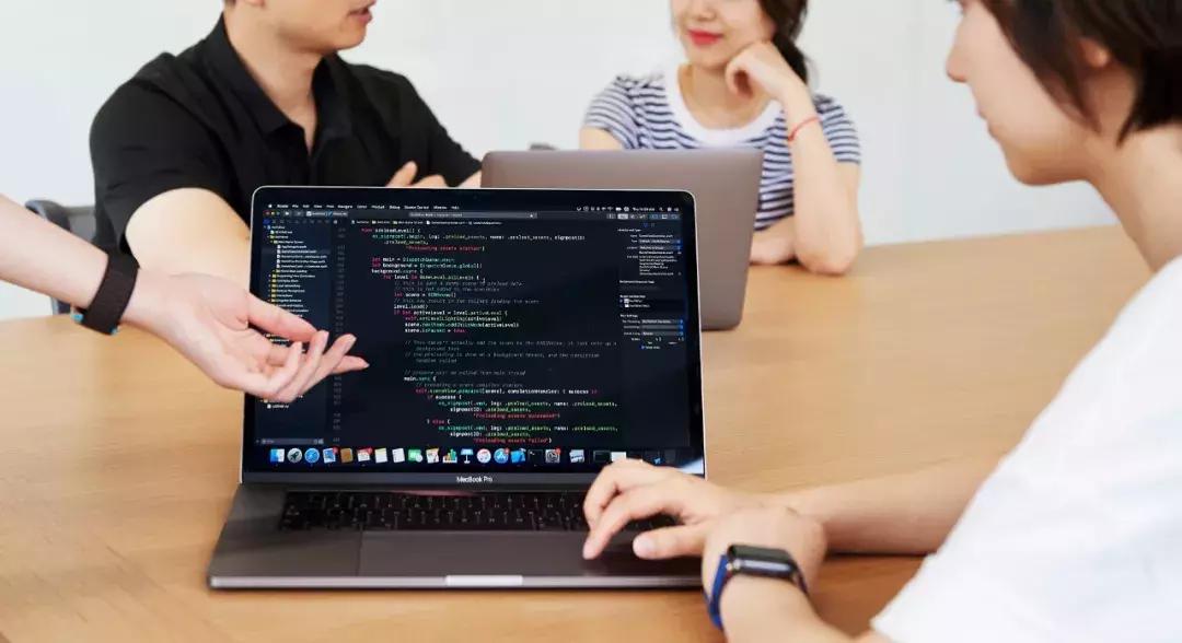 一个脑洞、一点技术和一款APP｜果核专访