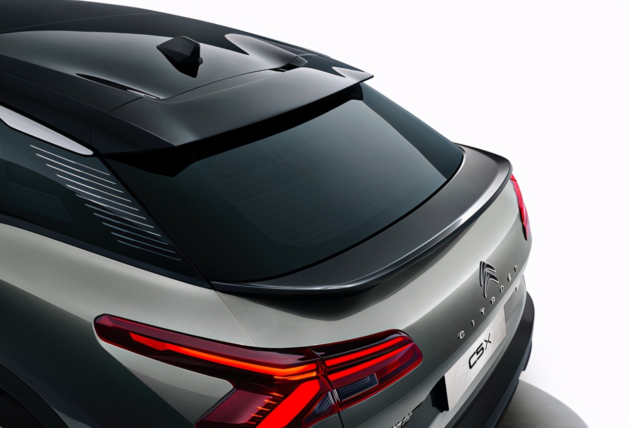 雪铁龙2022款1.6t凡尔赛有什么配置,雪铁龙凡尔赛c5x第三代1.6t发动机