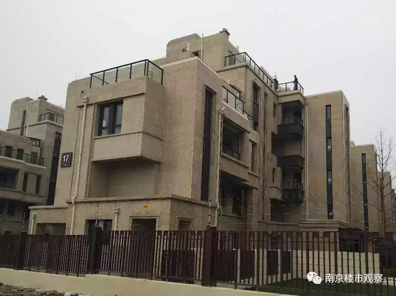 10盘迎来交付大考，实景谍照流出！这品质…