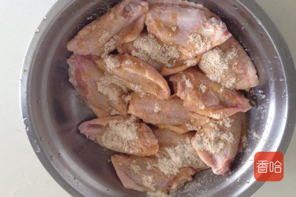 盐焗鸡翅的三种做法,用盐来焗鸡翅怎样做