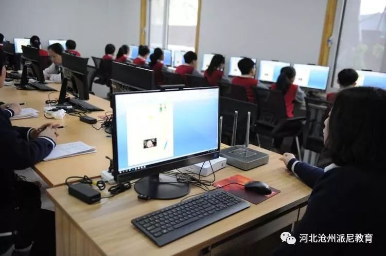 春风十里梦起航，听课评课促成长