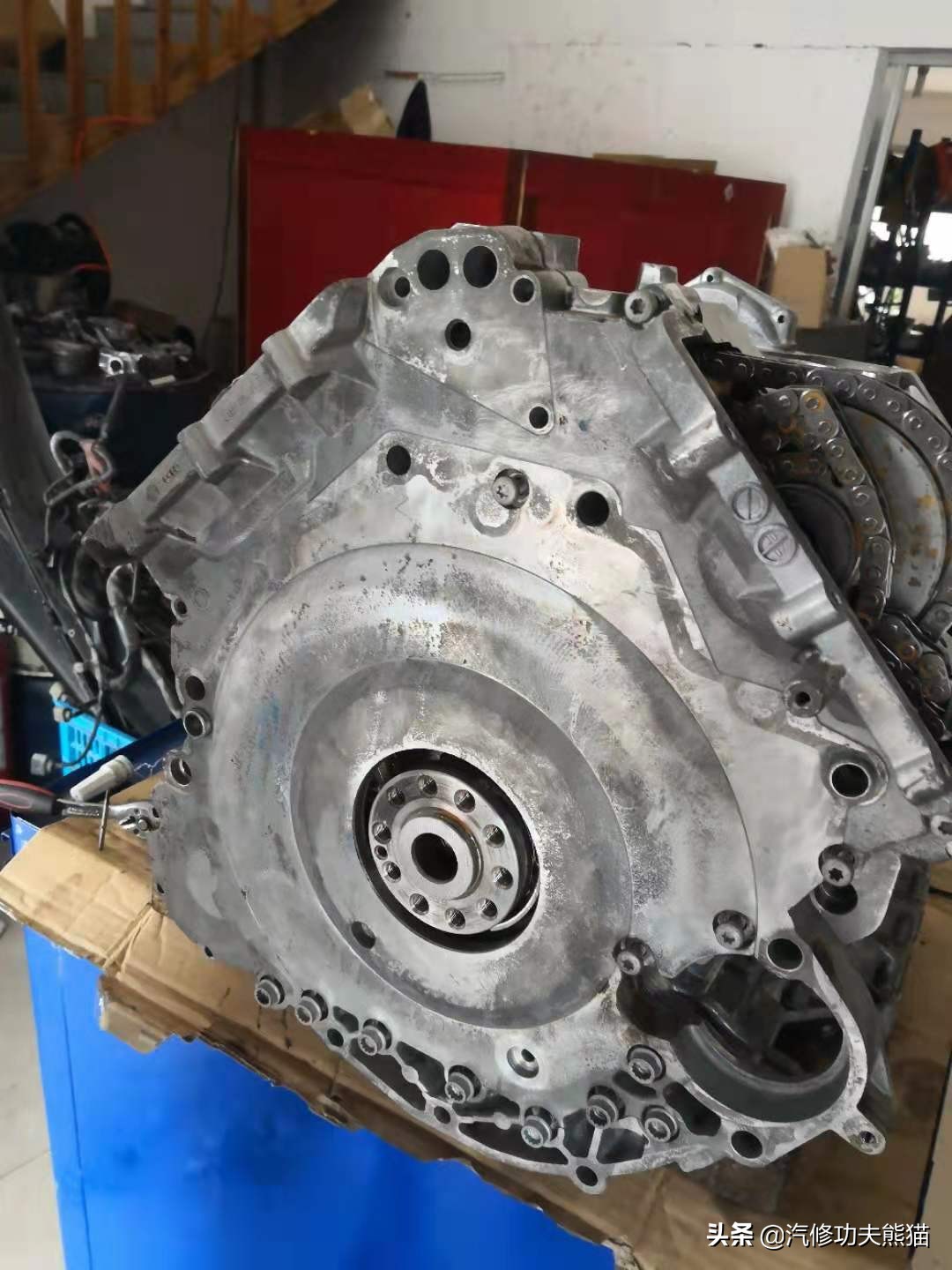 16万km的奥迪a62.0t烧不烧机油,13款2.0t奥迪a6l烧机油