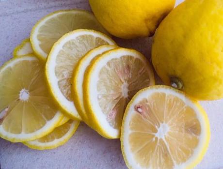 冻干柠檬水用温水泡还是用开水泡,自制苏打柠檬水正确方法