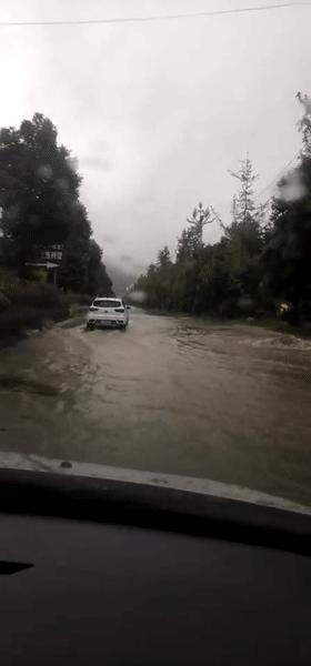 贵州黄果树瀑布开放了吗现在,贵州黄果树瀑布景区今天有雨吗