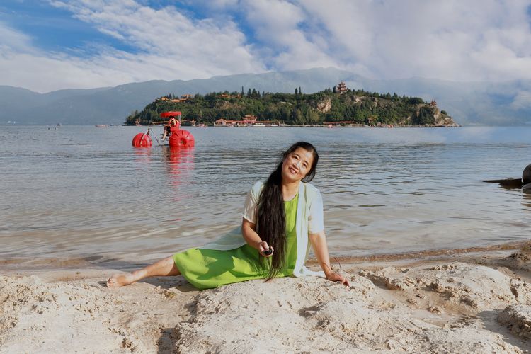 抚仙湖孤山上有什么景点,抚仙湖里的小岛