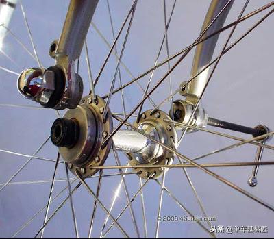 自行车花鼓上的塔基是怎样组装的,怎么判断飞轮与花鼓塔基契合
