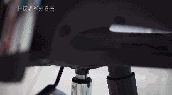 医生告诉我要配合颈椎病的治疗，于是我买了这把人体工学椅，挺好