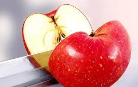 兽医偷偷告诉你，这7种食物的*伤杀**力非常大，可能会害死狗狗