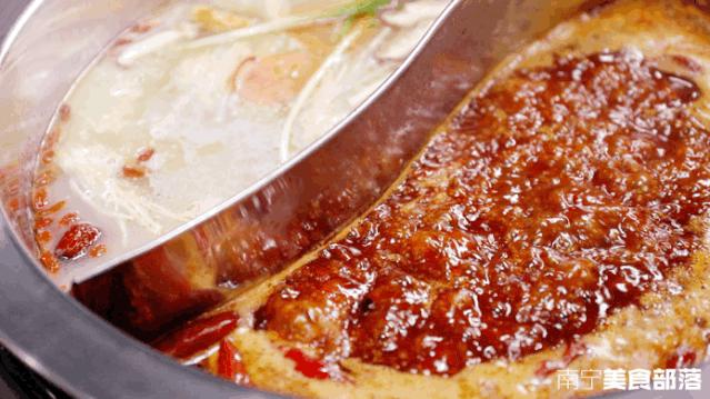 南宁三街两巷排队到深夜的火锅,排队王串串香火锅