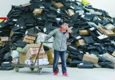 双十一迟迟不发货,双十一快递迟迟不到怎么回事