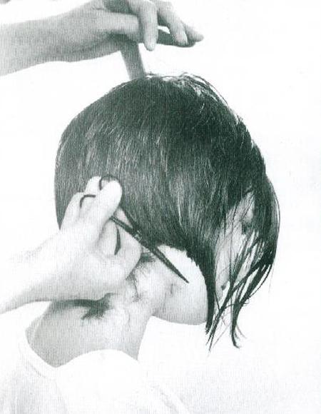 沙宣不对称式,沙宣不对称发型