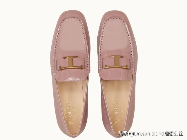 街拍白色乐福鞋,达妹街拍图文