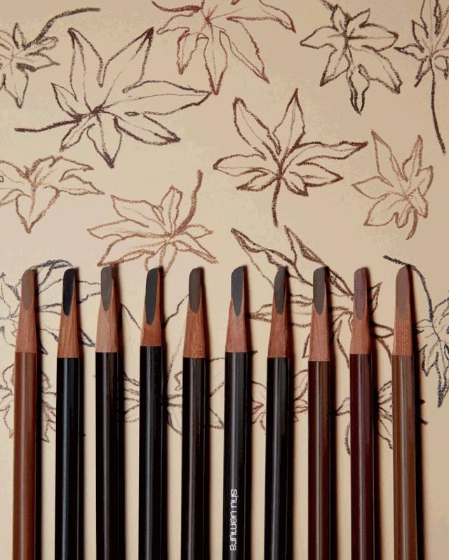 年度必买的10种彩妆,彩妆年度必买清单