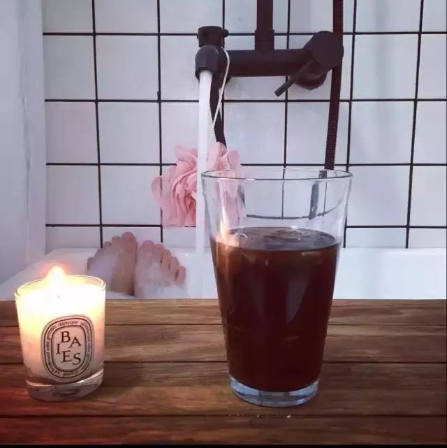 卫生间不装浴缸也能泡澡,浴室设计不装浴缸也能泡澡