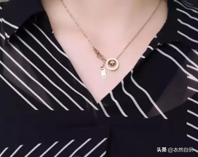 现在穿裙子早不,七分袖雪纺衫这样穿时尚洋气