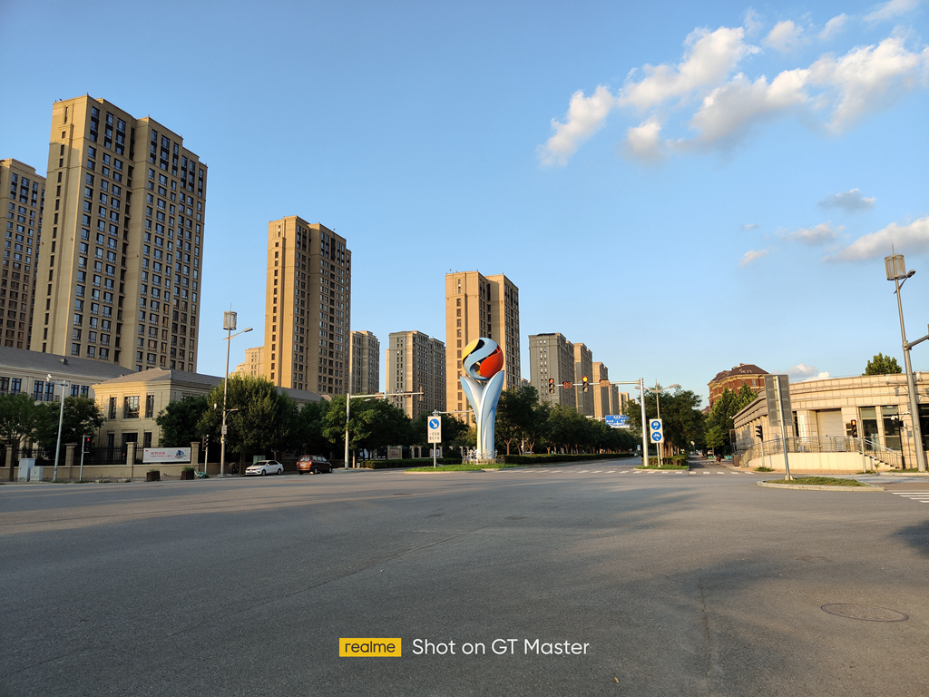 标准“水桶”级配置，realmeGT大师探索版评测，骁龙870+120Hz屏