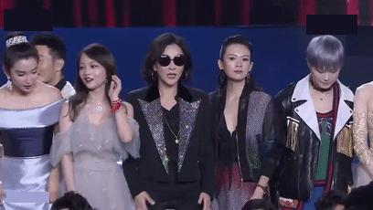 刷分打榜争C位，无下限的娱乐圈，终于要变天了？