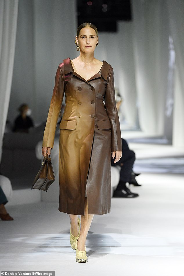 fendi模特,fendi秀场2022中国超模