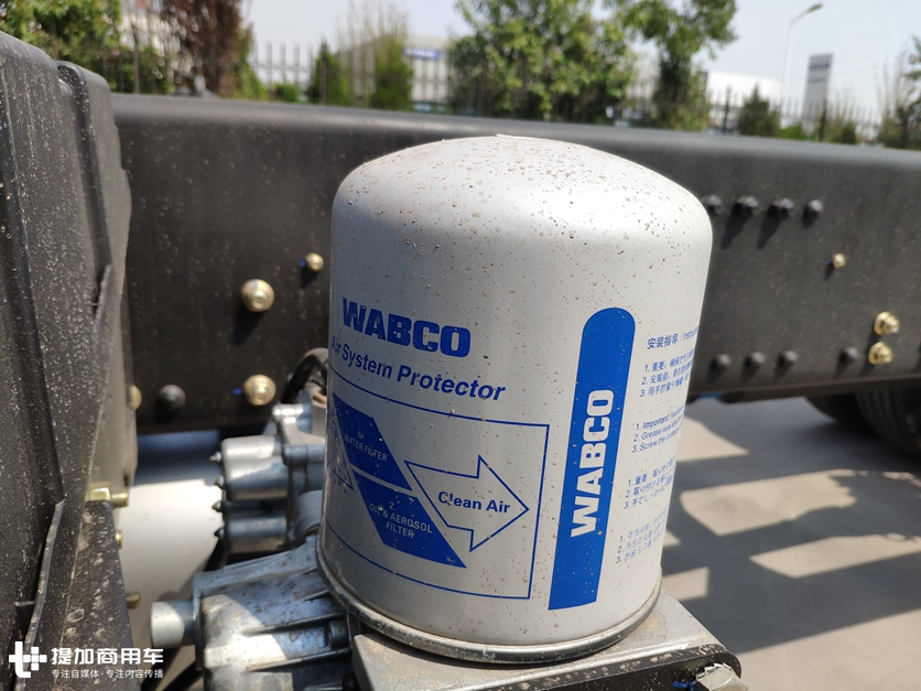 陕汽德龙新m3000这车怎么样,陕汽德龙新款x3000载货汽车怎么样