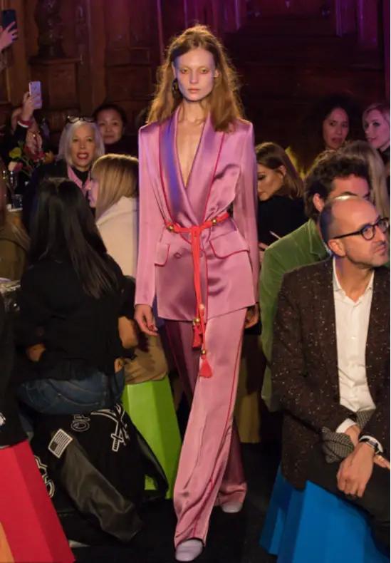 小个子腰带装穿搭150显高,矮个子怎么系腰带显高显瘦