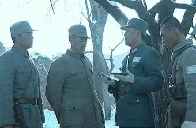 楚云飞送李云龙的枪什么型号,楚云飞送给李云龙的勃朗宁型号