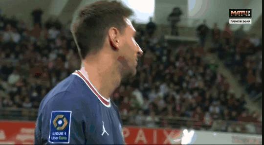 17岁梅西首秀照片,梅西34岁首战刷爆3项纪录