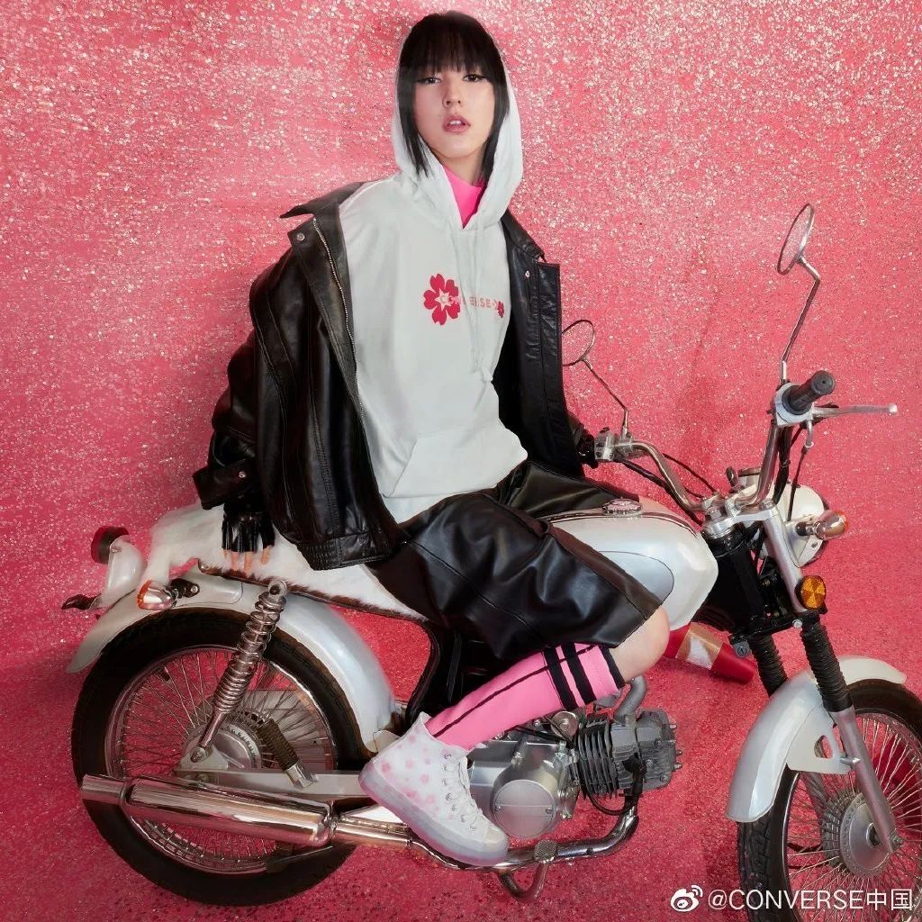 鞋柜留什么鞋子好看又实用,夏天的家薄鞋柜