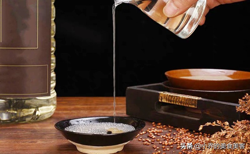 很多人开始喝散装白酒，价格便宜的散装酒，为什么如此受欢迎？