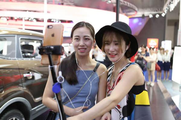 澳门机场自拍杆禁带,澳门国际机场禁止携带自拍杆