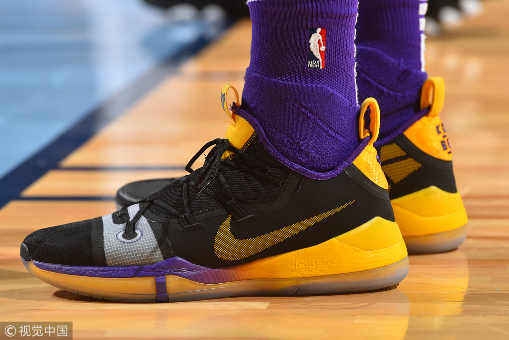韦德的最新战靴,盘点nba上脚球鞋欧文