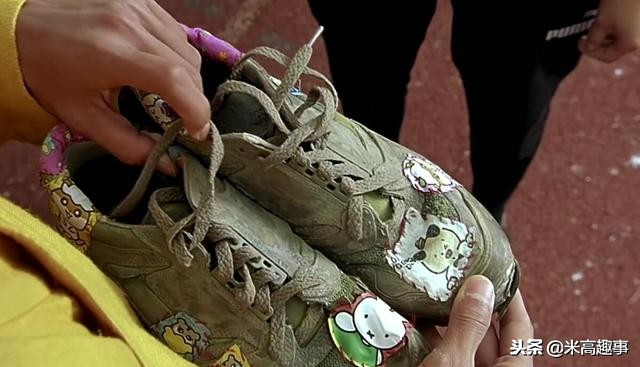 周星驰电影中的不为人知的细节,周星驰电影为啥过了5年才火