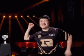 混圈子要了解哪些话题,混圈子靠的就是不讲信用