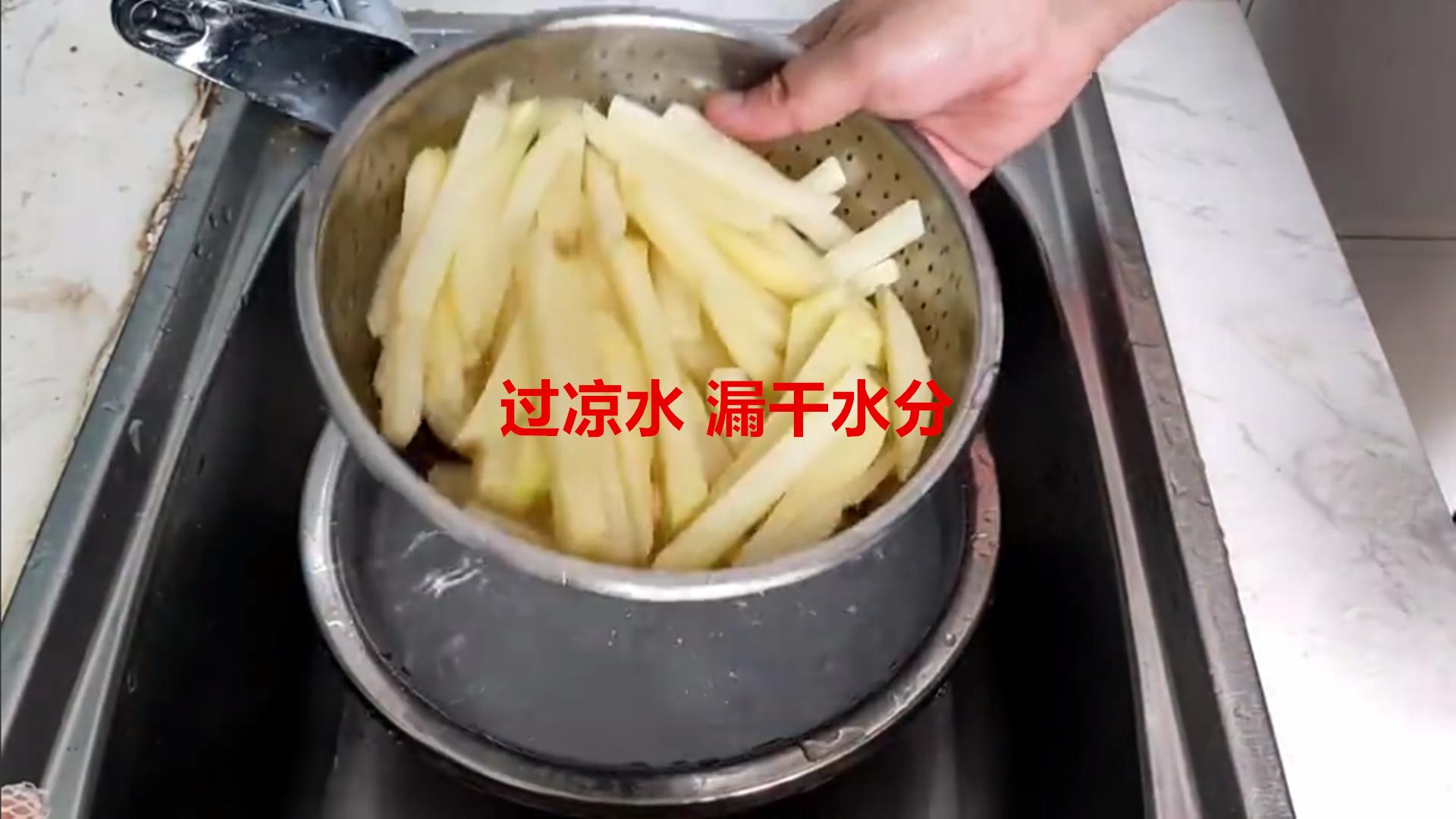 怎么做脆薯条又简单又省时间,薯条家庭自制做法外酥里软