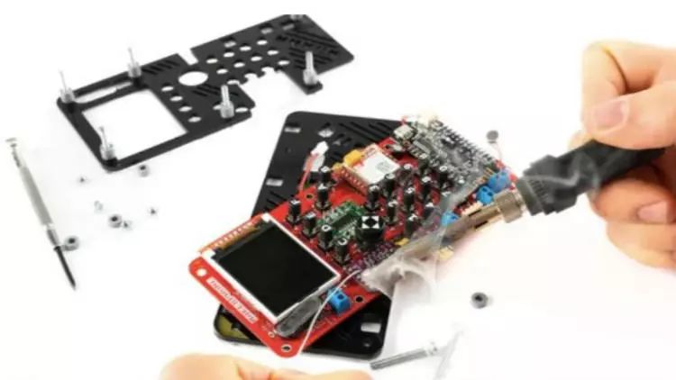 自己买零件组装手机,全套手机零件可以组装吗