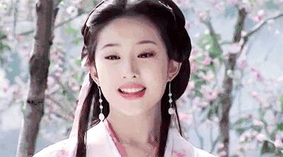 错怪李佳琦了!毛戈平为国人调制整骨高光,薄薄一层,鼻子就挺了