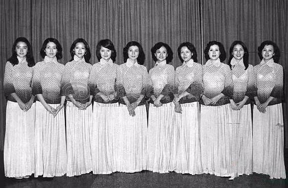 绝版合影视频完整版,80年代怀旧合影图片大全