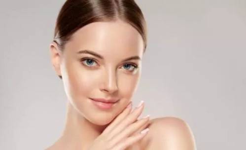 瘦脸小妙招三天瘦成巴掌脸,明星瘦脸秘籍你也可以是巴掌脸