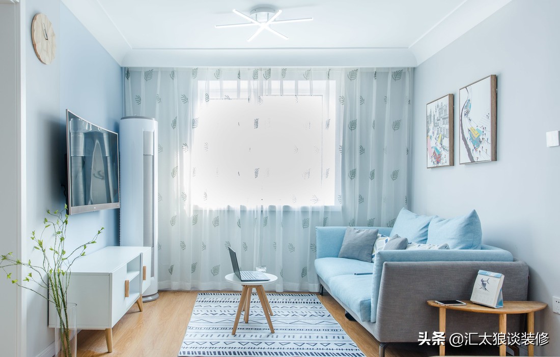 她家装修很简单,她家两居室装修太惊艳了