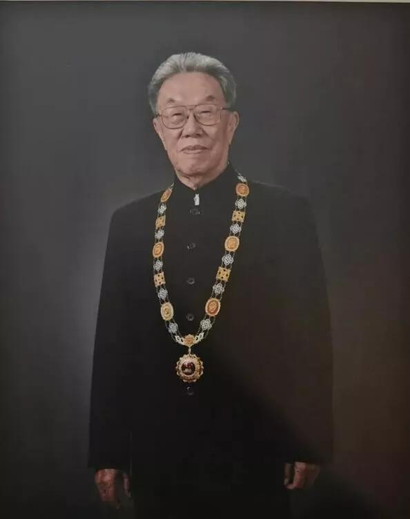 平凡的世界路遥幸与不幸,平凡的世界路遥背后的故事