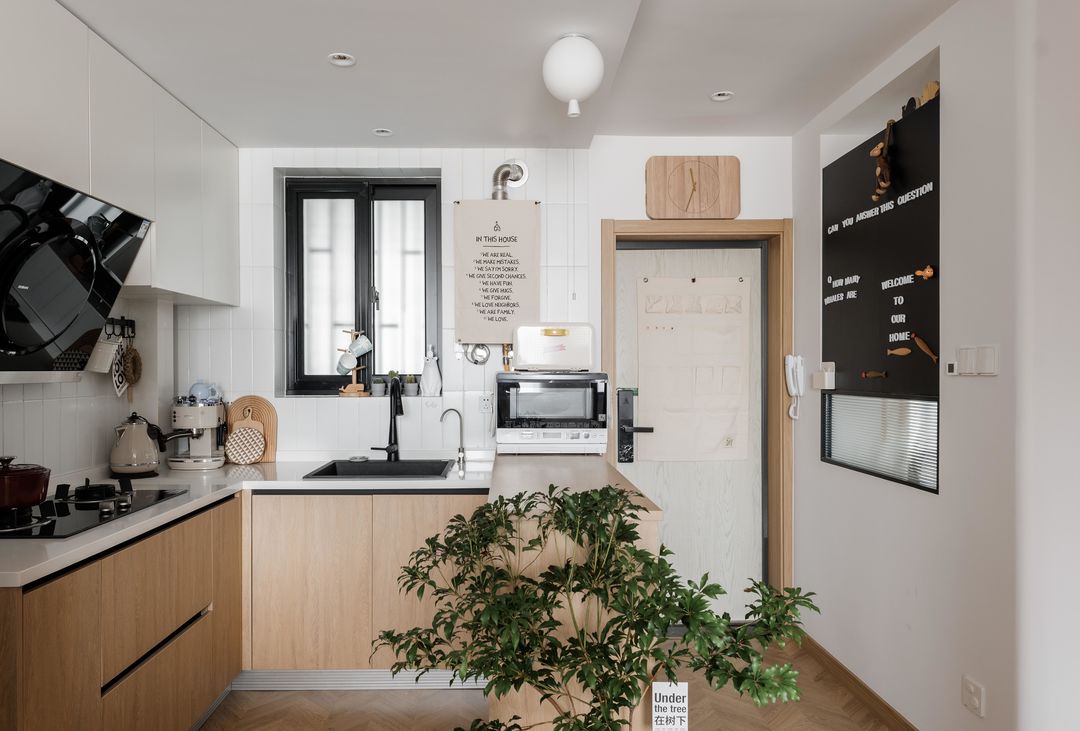 花5万买的老房子翻新改造,夫妻买老房子装修改造