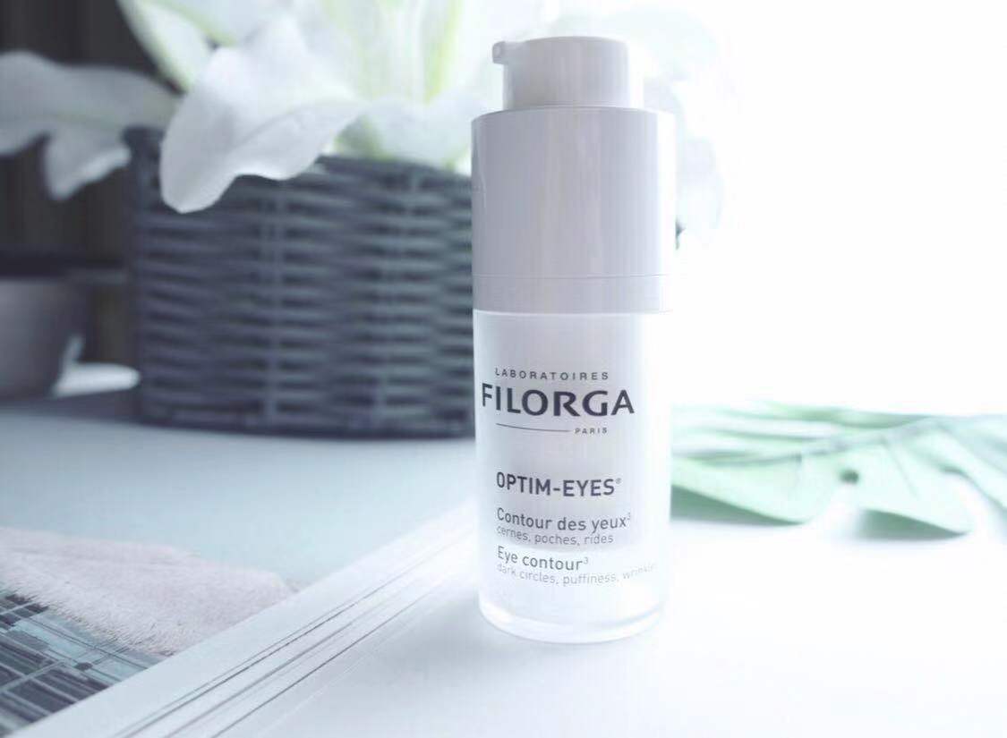 有句话说得好：美不美看脸，老不老看眼