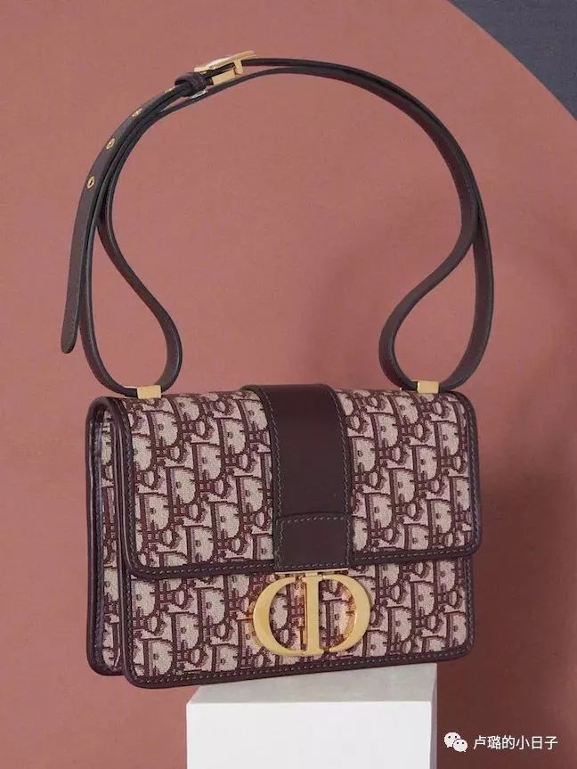 2019女士必入手包包排行,中年女性包包冬季新款