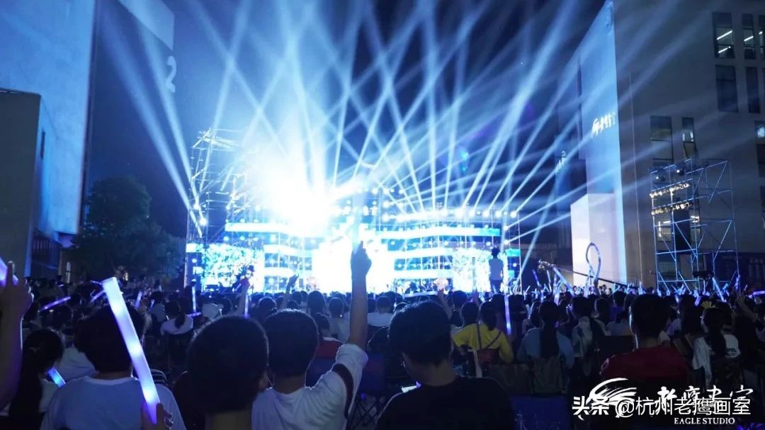 老鹰画室2019招生简章,不是所有的选择都能选择