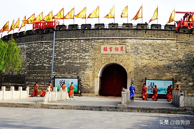 曲阜三孔游玩带点什么,曲阜三孔游玩必备